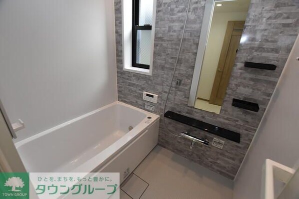 ガレージハウス ファイブワンの物件内観写真